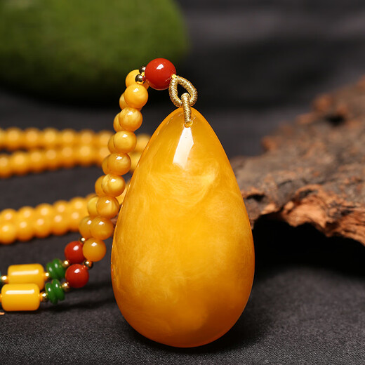 Fat Donglai same style beeswax pendant for women old pendant amber original stone chicken fat yellow honey water drop square brand men and women blood beeswax water drop A bead chain style