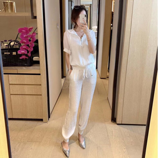 Aosijie light luxury brand women's fashion jacquard silk casual pants suit women's 2020 summer new slimming and age-reducing hooded short-sleeved tops legged wide-leg pants two-piece set white M