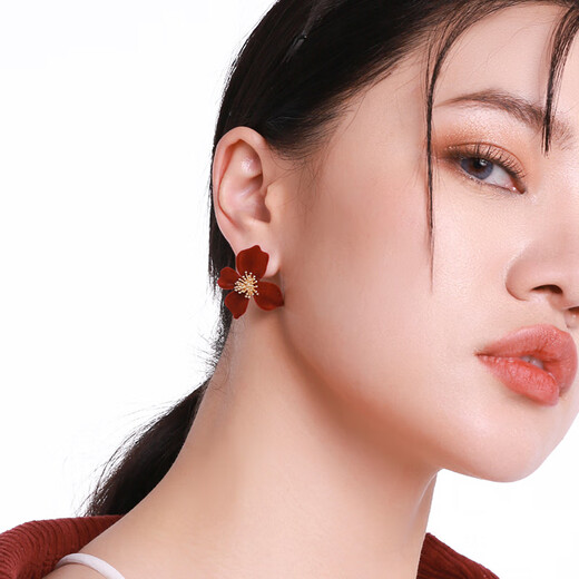 Qlady red flower earrings for women 2025 temperament high-end silver needle earrings niche light luxury earrings birthday gift