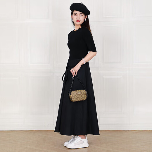 蔻驰（COACH）女包 JAMIE系列老花相机包 女士时尚单肩斜挎包 奢侈品包包 棕色C9926IMCBI 19*6*13cm