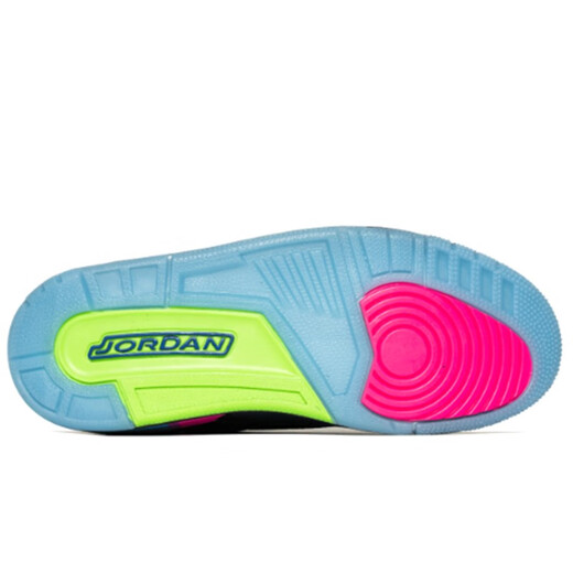 Nike (Nike) Chaussures féminines New Air Jordan 3 Replica Socage Absorbing Basketball Chaussures AT9194-001 35.5