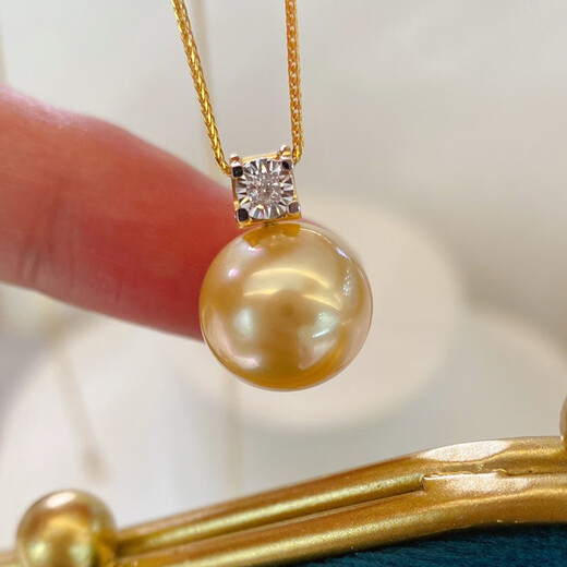 Ya Ge 12-13mm foreign gold bead pendant, perfect round, strong light and slight imperfections, 18K inlaid with diamonds, a gift for mother or lover, with