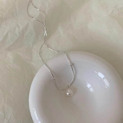 巴洛克异形珍珠项链女轻奢小众锁骨链毛衣链配饰吊坠新款 巴洛克异形珠项链