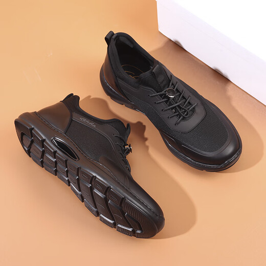 沙驰（SATCHI）商场同款男鞋24秋新款休闲运动鞋时尚百搭真皮皮鞋跑步鞋透气 黑色71V3B967 偏大一码 38