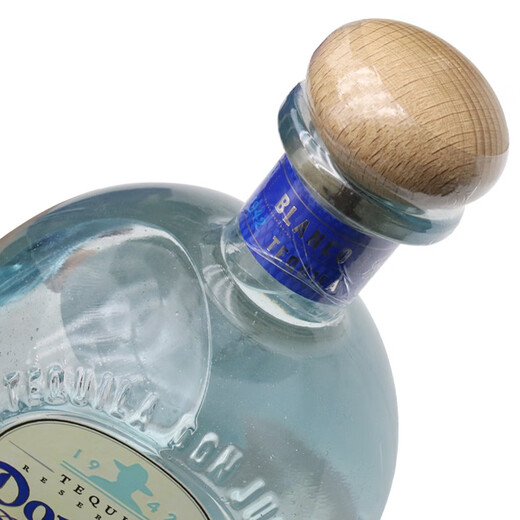 Don JULIO Tequila Original Imported Distilled Liquor Collection of Silver Label Tequila