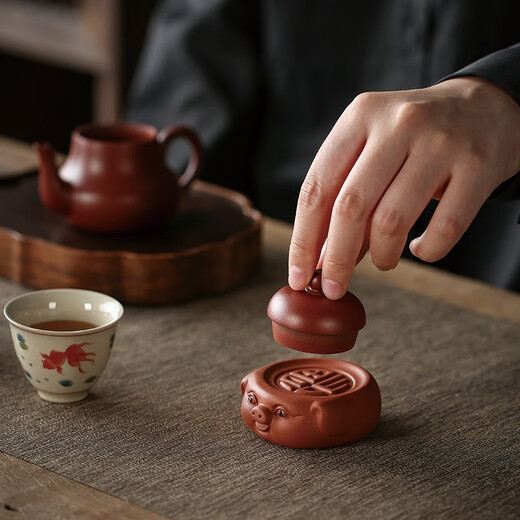 Yuxuan purple clay tea pet ornaments tea play tea art piggy coaster handmade can raise lucky pigs pot holder cover decoration small lucky pig coaster cover red mud