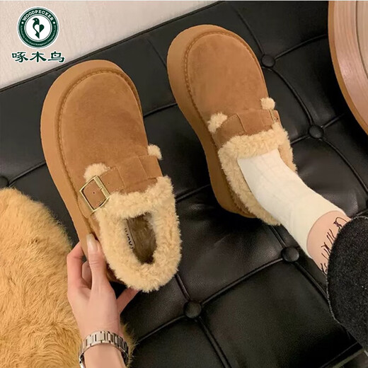 Woodpecker furry snow boots for women in winter 2025 new thick sole one-foot pedal bread cotton shoes plus velvet thickened warm Birkenstocks brown. 39