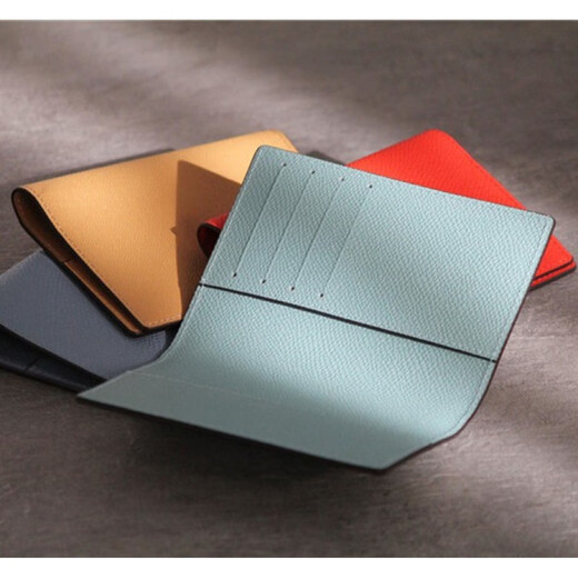 
Mantuo Passport Protective Cover Leather Passport Holder Boarding Card Travel Business Certificate Green