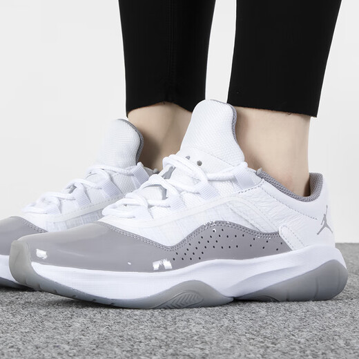 Nike (NIKE) basketball shoes women's shoes summer new AIR JORDAN 11 low top practical cushioning sports shoes light and casual DV2629-101 35.5