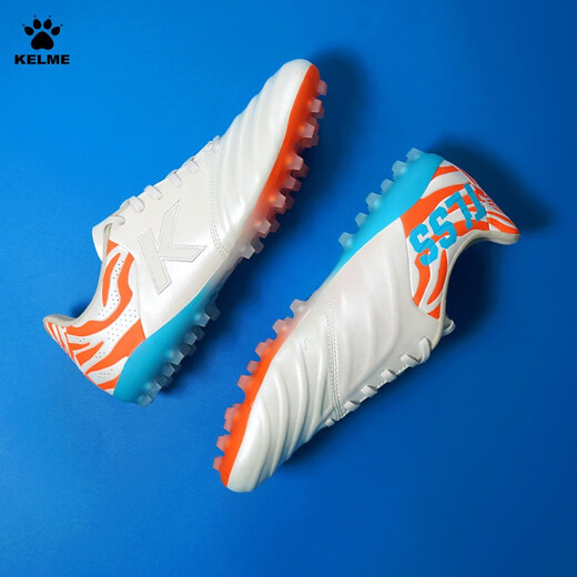 Kalmet Tannoy Fußball Kalmet TLSS Joint Ease Series Short Nails Human Grass Red Orange Tiger Pattern MG Känguru-Leder-Fußballschuhe Weiß Blau Orange 8242ZX1105-173 40 (250 mm) US7