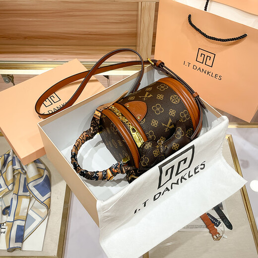 I.t dankles hong kong marque authentique en cuir sac féminin 2025 Nouveau sac de seau rétro léger