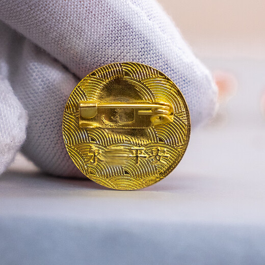 Red Brigade Red Service to the People Brooch Mao Zedong Badge Commemorative Badge Creative Gift Clothes Suit Lapel Pin Accessories