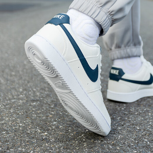 耐克（NIKE）男鞋滑板鞋 2025秋季新款运动鞋COURT耐磨低帮板鞋时尚舒适休闲鞋 HQ4867-101 44.5 (内长285mm)