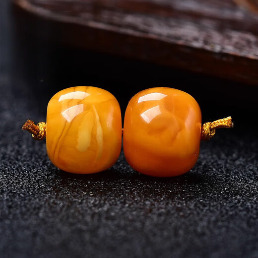 Goldsmith Lee natural old beeswax single beads loose beads old type barrel beads single old flower honey demon flower accessories beads European return antique 8*6.5 old beeswax single beads