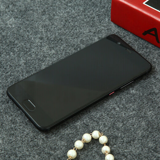 华为（HUAWEI）P10 二手手机 老人机 备用机 工作机 全网通 黑色 64G全网通 9成新