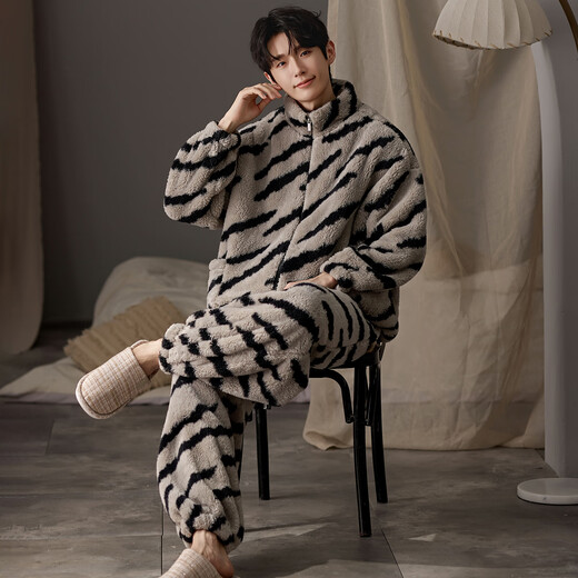 LangSha couple pajamas for winter, one man and one woman, warm flannel thickened cardigan, casual and can be worn outside, autumn and winter home clothes, female 88659 + male 88660 M female + L male