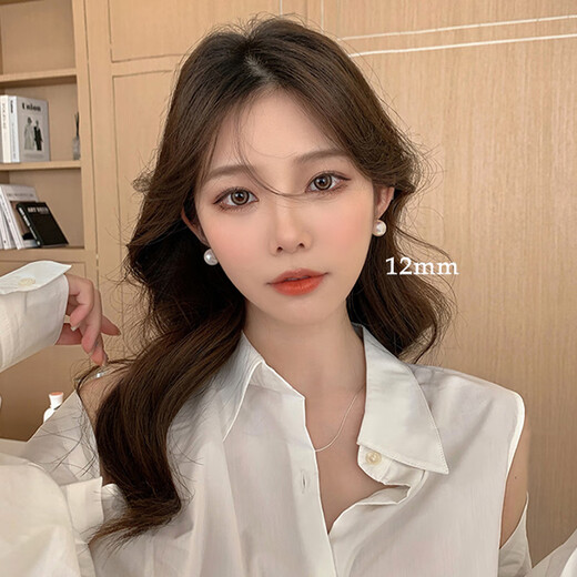 First encounter with pearl earrings without piercings Mosquito coil disc for women, light luxury, high-end, simple earrings, retro earrings, pearl earrings without piercings 12mm