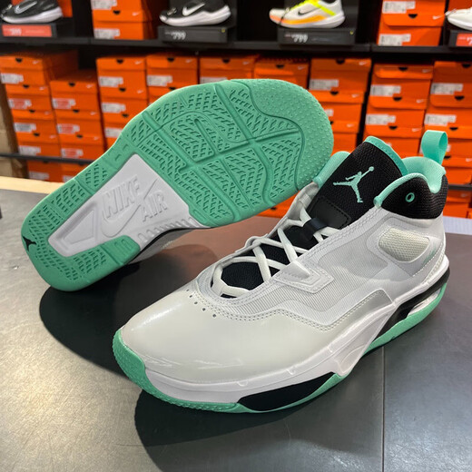 耐克（NIKE）篮球鞋男鞋2025年夏季新款运动Jordan Stay Royale 3缓震训练休闲 FB1396-103白绿 41