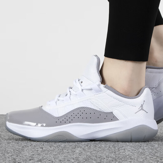 Nike (NIKE) basketball shoes women's shoes summer new AIR JORDAN 11 low top practical cushioning sports shoes light and casual DV2629-101 35.5