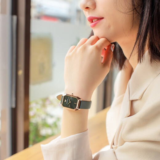 安普里奥·阿玛尼【专柜在售】手表女士小绿表方盘满天星女表情人节生日礼物送女友 方形小绿表 AR11149