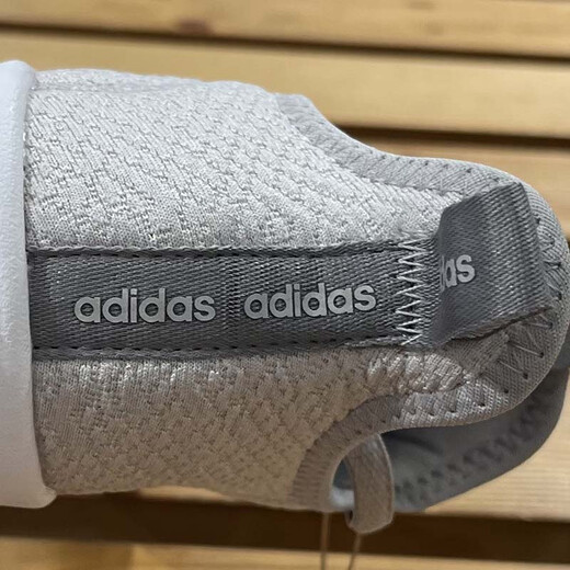 Adidas Chaussures féminines Summer Nouveaux baskets respirantes d'un pied Chaussures de course confortables Chaussures décontractées légères hp6228 36,5