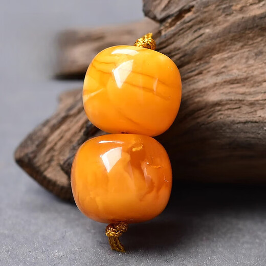 Goldsmith Lee natural old beeswax single beads loose beads old type barrel beads single old flower honey demon flower accessories beads European return antique 8*6.5 old beeswax single beads