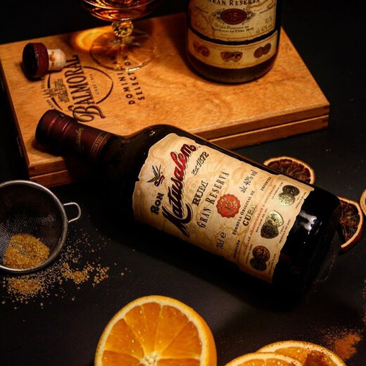 Matusalem Ron Alter Rum Back- und Getränkebasis Wein laminierter Keller Nr. 15 Klassischer Rum 700ml 1 Flasche