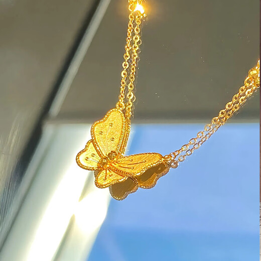 Shengli 18K gold Huayue Jiajie series sparkling bow necklace for women with texture dreamy high-end gold clavicle chain Huayue Jiajie dream butterfly necklace