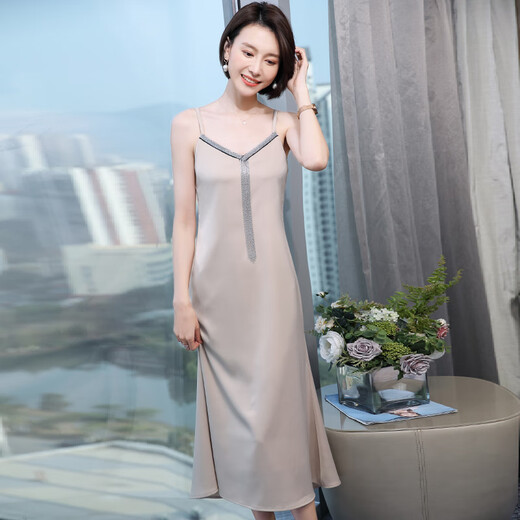 
Professional suspender dress for women in summer mid-length tassel V-neck sexy fashionable suit with chiffon base skirt 080 black dress XL recommended 110-120Jin [Jin equals 0.5 kg]