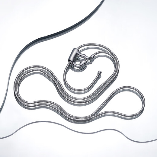 VIGG word necklace women's high-end design niche letters 2024 new light luxury high-end clavicle chain D word necklace