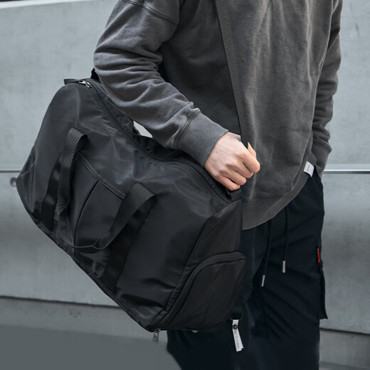Xingxi Bolsa de fitness húmeda y seca Bolsa de viaje Handheld Travel Sports Bolsos cruzados de hombres Gran capacidad Bolsa de viaje de negocios Bolsa de almacenamiento Negro gran tamaño