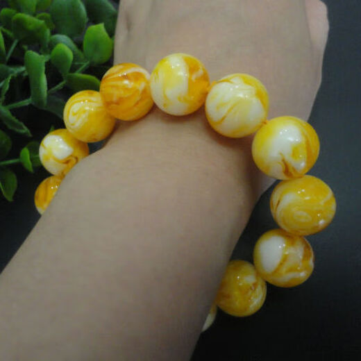 Holy glass natural amber beeswax bracelet Russian material white flower ore bracelet necklace round bead pendant for men and women chicken oil yellow bracelet 12mm white honey amber 16 pieces in a bunch