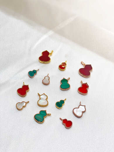 Shiyi 18K gold gourd pendant au750 rose gold gold pendant red agate clavicle chain set chain for women gift 18K rose gold (single pendant) small red agate