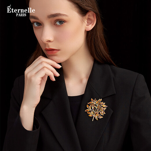 Eternelle French eternal original design high-end brooch for women leaf shape versatile corsage brooch clothing collar pin bright gold