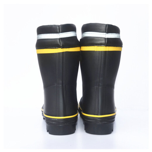 CONWHD construction site rain boots low-top anti-smash and anti-stab labor-protection water shoes men's rubber material safety protection steel toe steel sole rain boots black yellow strip HH-01241