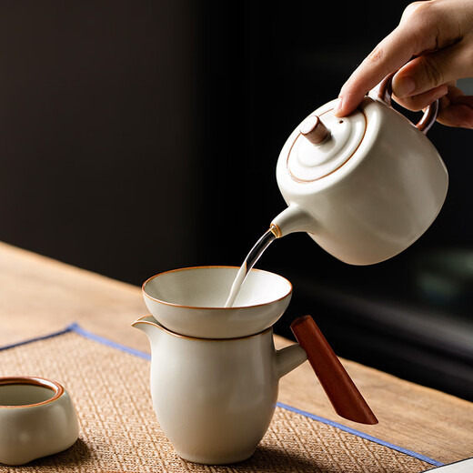 Xiyuanji Beige Ru Kiln Teapot Ceramic Large Teapot Jinglan Pot Kung Fu Tea Set Tea Kettle Beige Ru Kiln Jinglan Teapot Gift Box