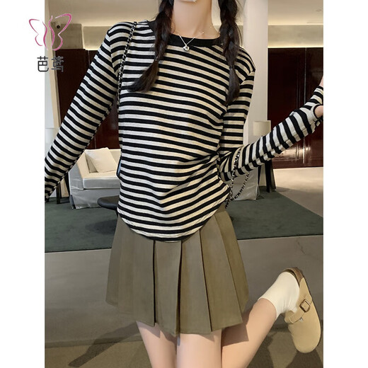 T-shirt rayé à manches à manche rond Bayuan pour femmes au début de l'automne et de la conception d'hiver Niche lâche et polyvalent à fond intérieur décontracté.