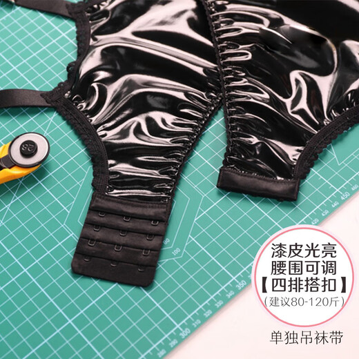 Patent leather garters covered with rubber buckles metal gourd buckles garters European and American stockings stockings accessories black paint standard standard