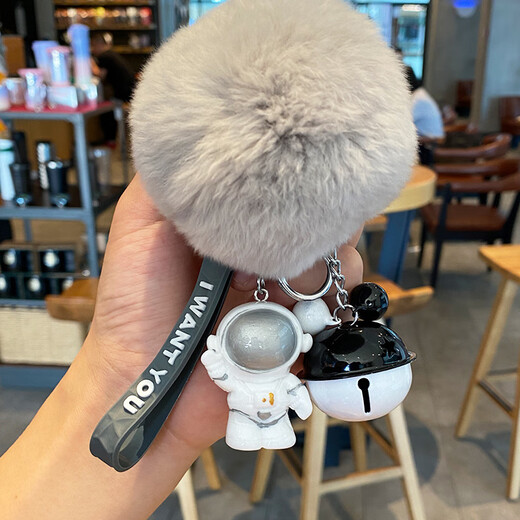 Feihui Internet celebrity creative astronaut keychain, male and female couples' school bag pendant birthday gift, orange astronaut