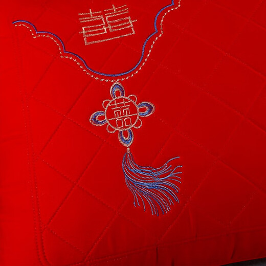 Nanjiren (Nanjiren) wedding pure cotton wedding pillows, a pair of home double embroidered big red pillow cores, couple wedding wedding pillows, whole head cores, loving each other, 48X74cm, one pair