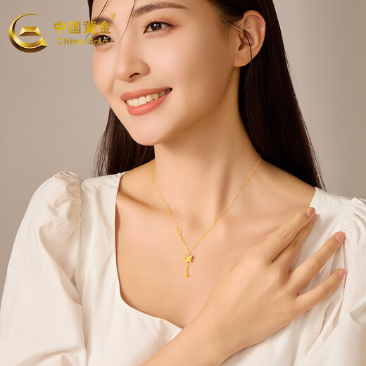 CHINA GOLD K gold necklace butterfly blessing word tassel pendant clavicle chain for mother and wife birthday gift about 1.3g
