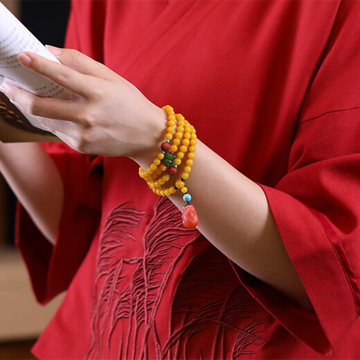 Longyin beeswax bracelet amber bracelet for women and men jade 6mm Pixiu chicken oil yellow multi-circle 108 pieces birthday gift YJ