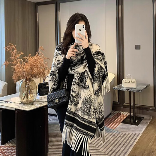 Yunna National Style Landscape Painting Shawl Travel Outdoor Cloak Cloak Blanket Thickened Warm Scarf for Women in Autumn and Winter Landscape Painting Shawl
