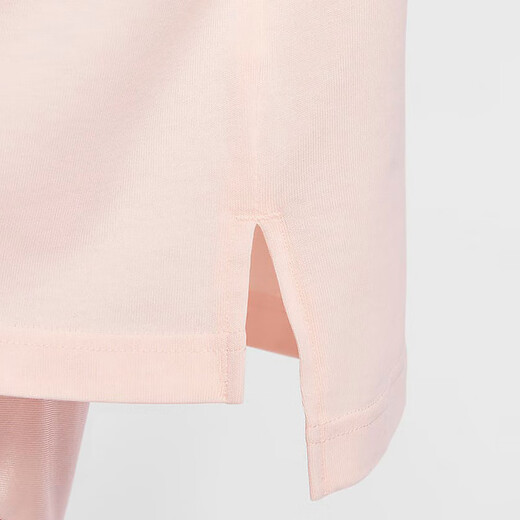 Nike (Nike) Femenina de manga corta 2025 Nuevos deportes de carreras y logotipo casual de tejido transpirable Camiseta redonda de cuello redonda FV0942-838 m