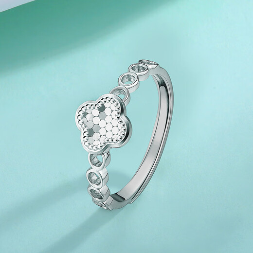 Yuan Shengfu's new fashionable platinum PT950 ring, women's versatile four-leaf clover platinum ring, adjustable 3.13 grams