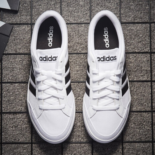 阿迪达斯 （adidas）新款三叶草男鞋秋冬冬季运动鞋轻便舒适透气复古时尚休闲鞋板 AW3889 42