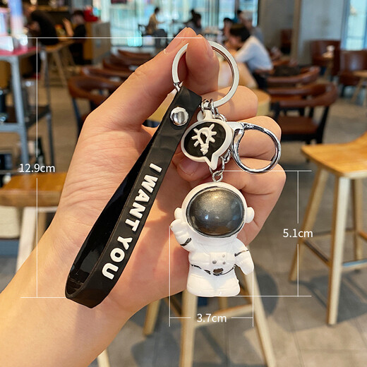 Feihui Internet celebrity creative astronaut keychain, male and female couples' school bag pendant birthday gift, orange astronaut