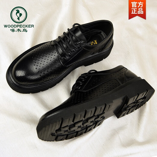 Holzspecker -Herren -Ledersandalen 2025 Neues atmungsaktives hohles Freizeitgeschäft Formale Verschleiß dickes alleiniges Netz mit Löchern für Männer Sommer Schwarz A15262 Panzer Lederschuhe 41