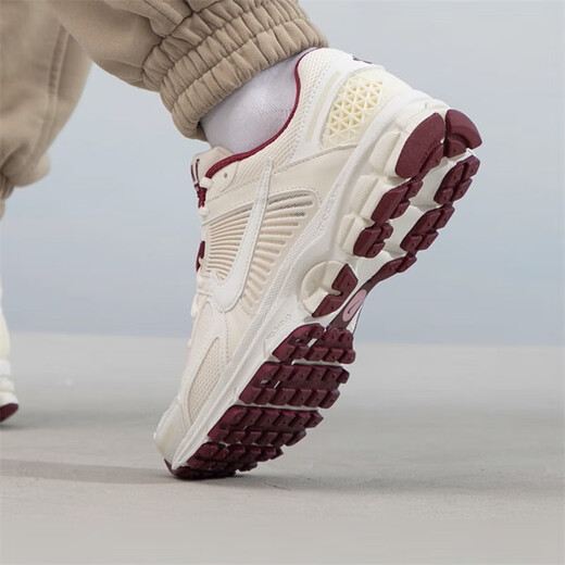 耐克（NIKE）休闲鞋女2025年夏季健身训练复古低帮轻便缓震运动鞋DR9761-700 HF0737-111 37.5