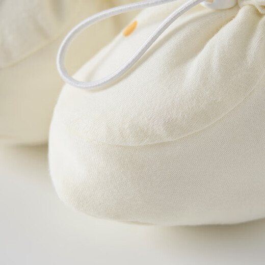 Tongtai (TONGTAI) baby cotton shoes, autumn and winter quilted baby soft-soled shoes, newborn shoes, newborn pure cotton foot protection shoe covers, chocolate white 12x9cm
